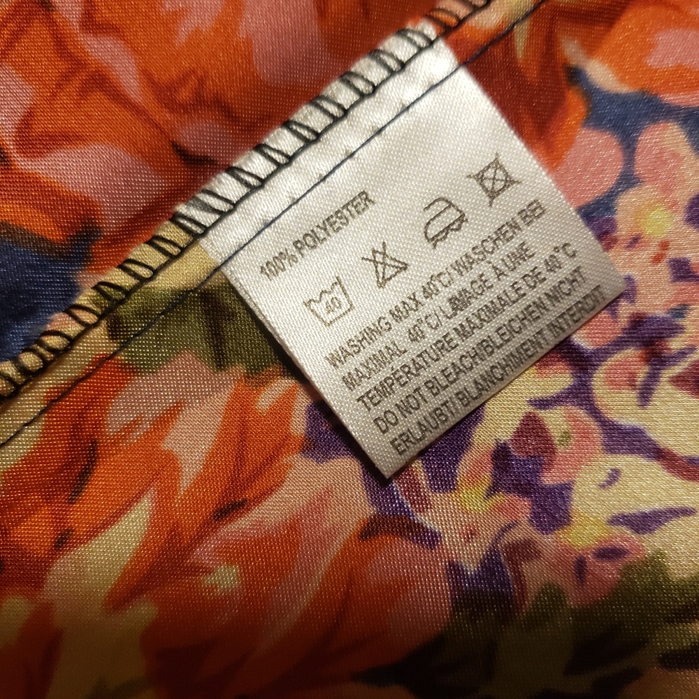 Floral Robe - Picture 2 of 2
